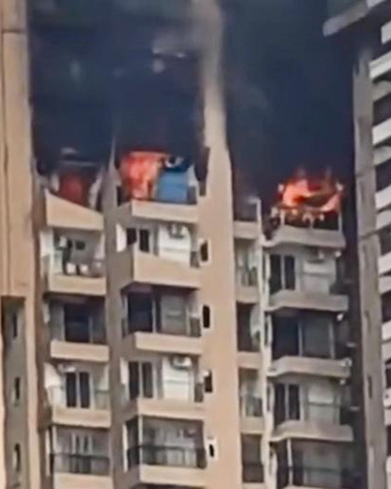 Apartment fire, Noida