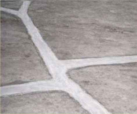 Floor and foundation cracks filled to 50 MPa; trafficable in four hours.