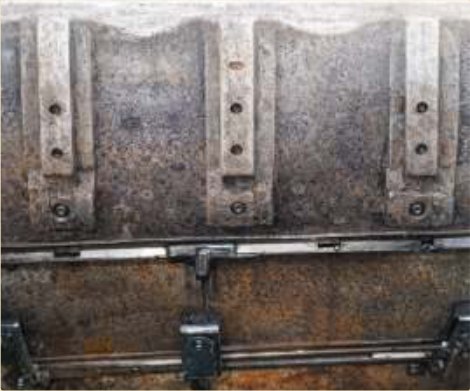 Manganese-steel liners rebuilt without cracking.