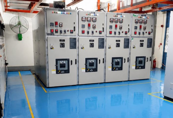 PANEL OPERATING FLOORS: Reduce operator shock risk. Keep panel rooms dust-free.